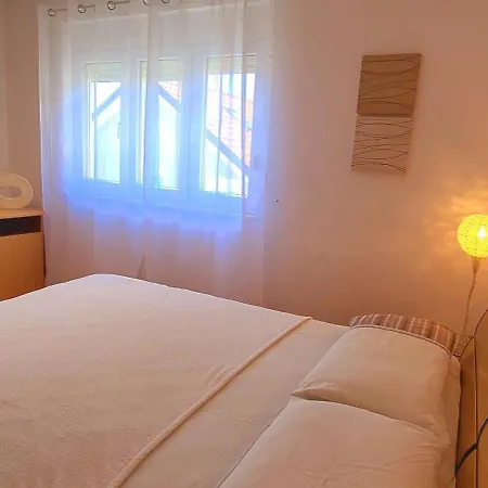Apartment Seget Donji Appartement *